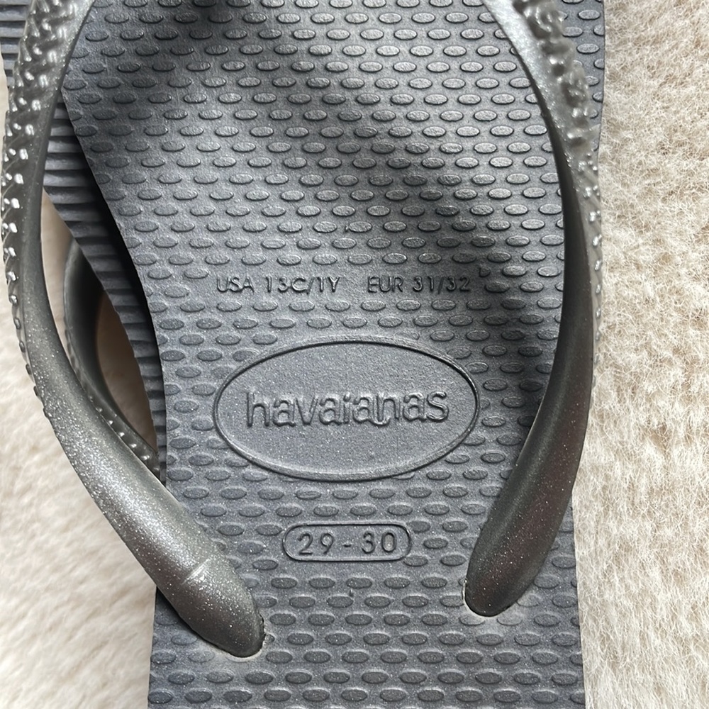 Havaianas | Silver Gray Flip Flops | 13C / 1Y - Picture 6 of 10